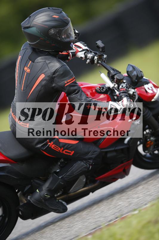 /Archiv-2024/29 12.06.2024 MOTO.CH Track Day ADR/Gruppe blau/36